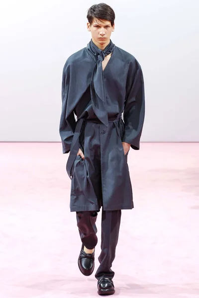 Look 14